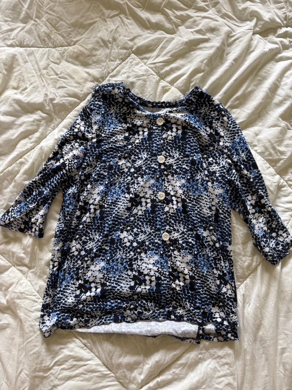 Silverts adaptive clothing three-quarter sleeve blue shirt